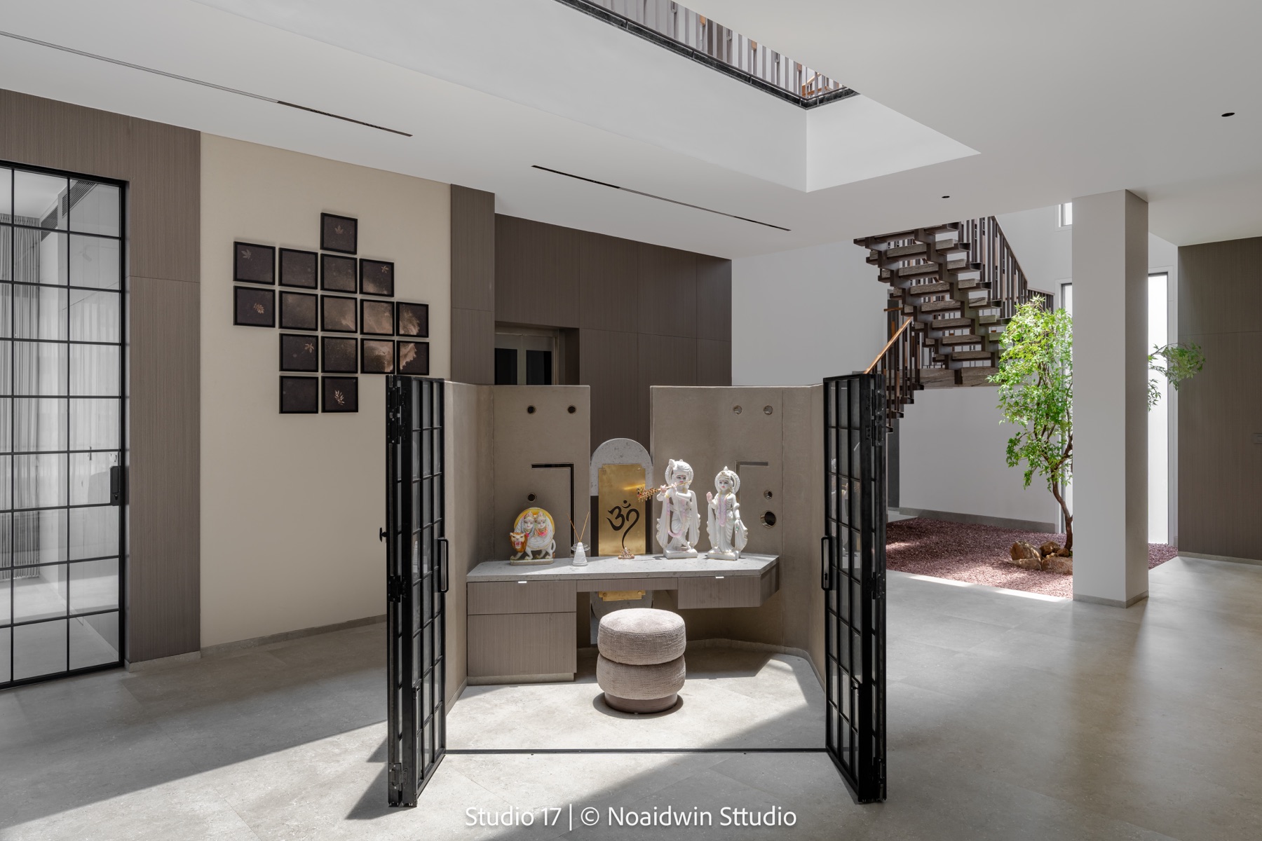 BALDANIYA HOME prayer room and courtyard
