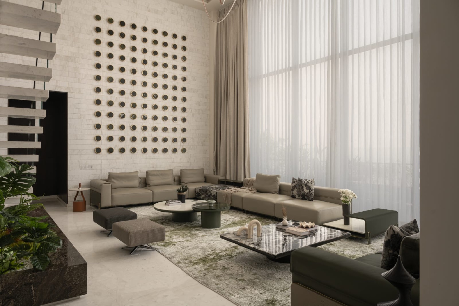 KS HOME double-height living room